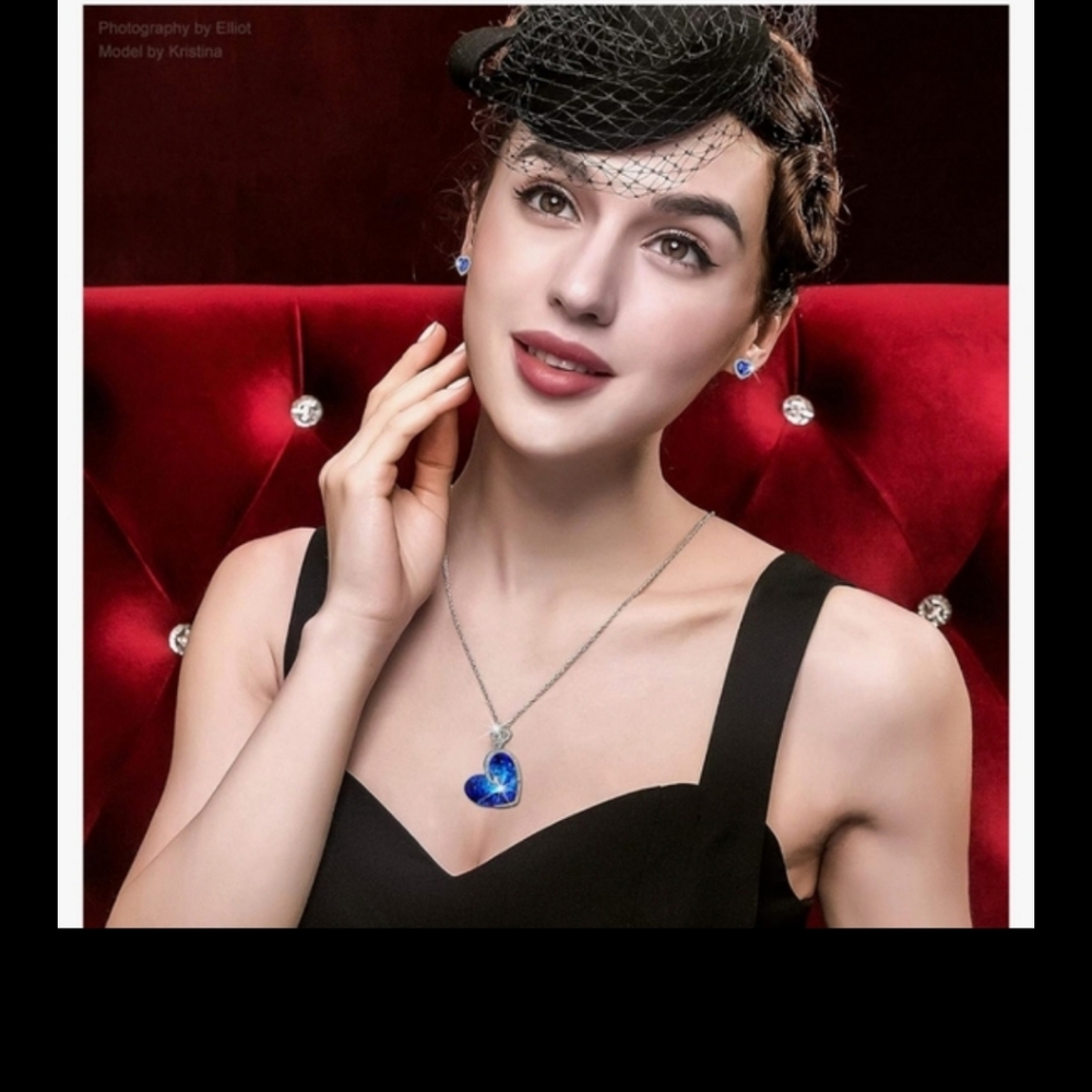 J Nina Blue Swarovski  Crystal Heart necklace